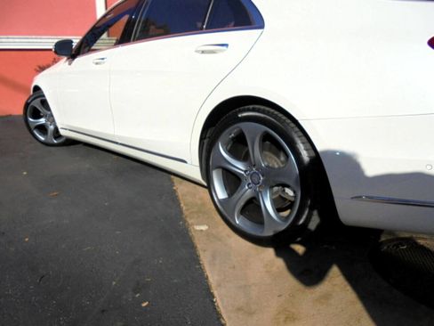 Used 2015 Mercedes-Benz S 550 Sedan image 26