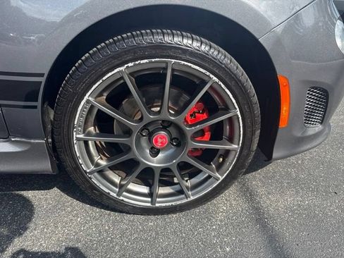 Used 2013 FIAT 500 Abarth w/ Comfort/Convenience Group FWD image 19
