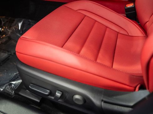 Used 2025 Lexus IS 350 F Sport w/ Navigation Package image 36