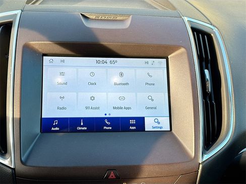 Used 2020 Ford Edge Titanium w/ Class II Trailer Tow Package image 12