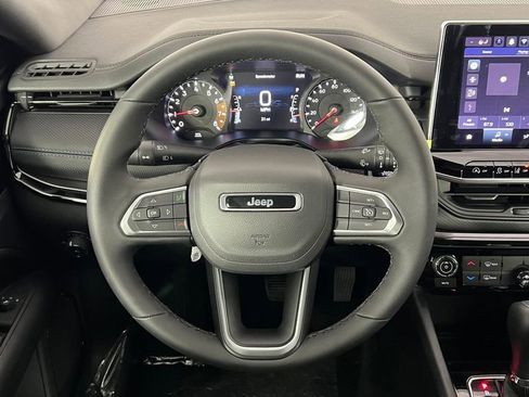 New 2026 Jeep Compass Latitude image 7