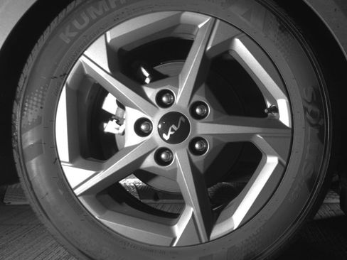 Used 2025 Kia K4 LXS image 15