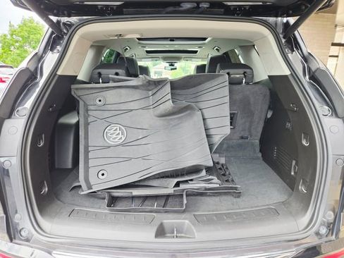 Used 2019 Buick Enclave Avenir AWD/4WD image 19