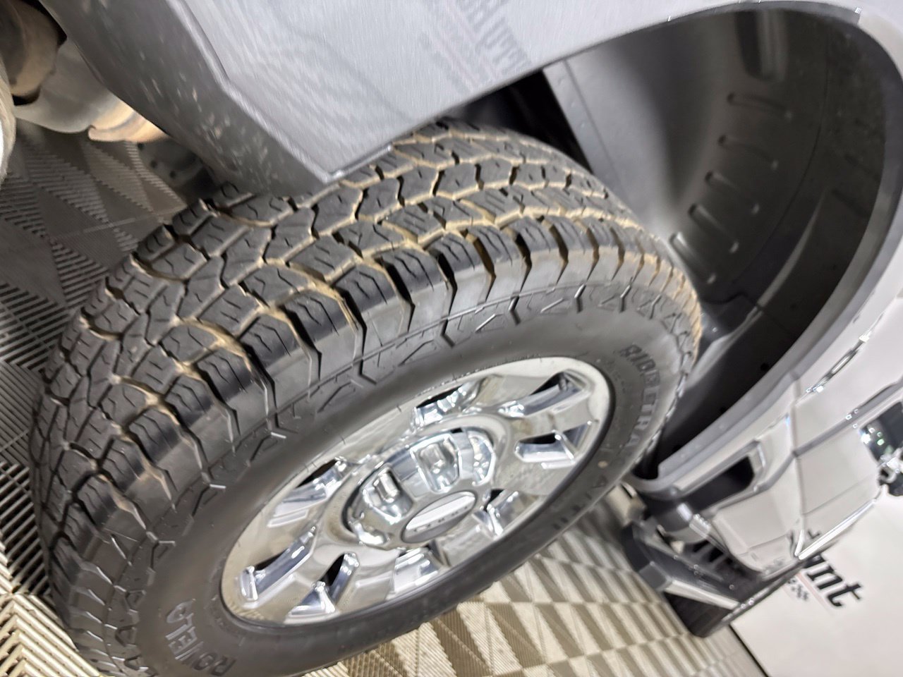 Used 2025 Ford F250 Lariat w/ Chrome Package AWD/4WD image 31