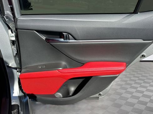 Used 2024 Toyota Camry XSE w/ Navigation Package image 33