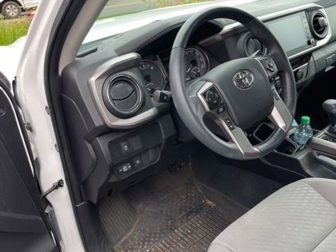 Used 2023 Toyota Tacoma SR5 RWD image 8