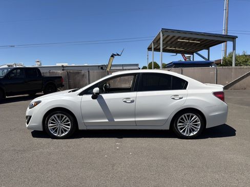 Used 2015 Subaru Impreza 2.0i Premium AWD/4WD image 2