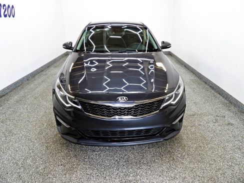 Used 2019 Kia Optima LX FWD image 2