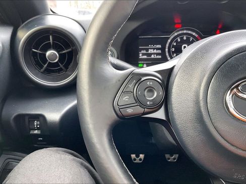 Used 2024 Toyota GR86 Premium RWD image 10