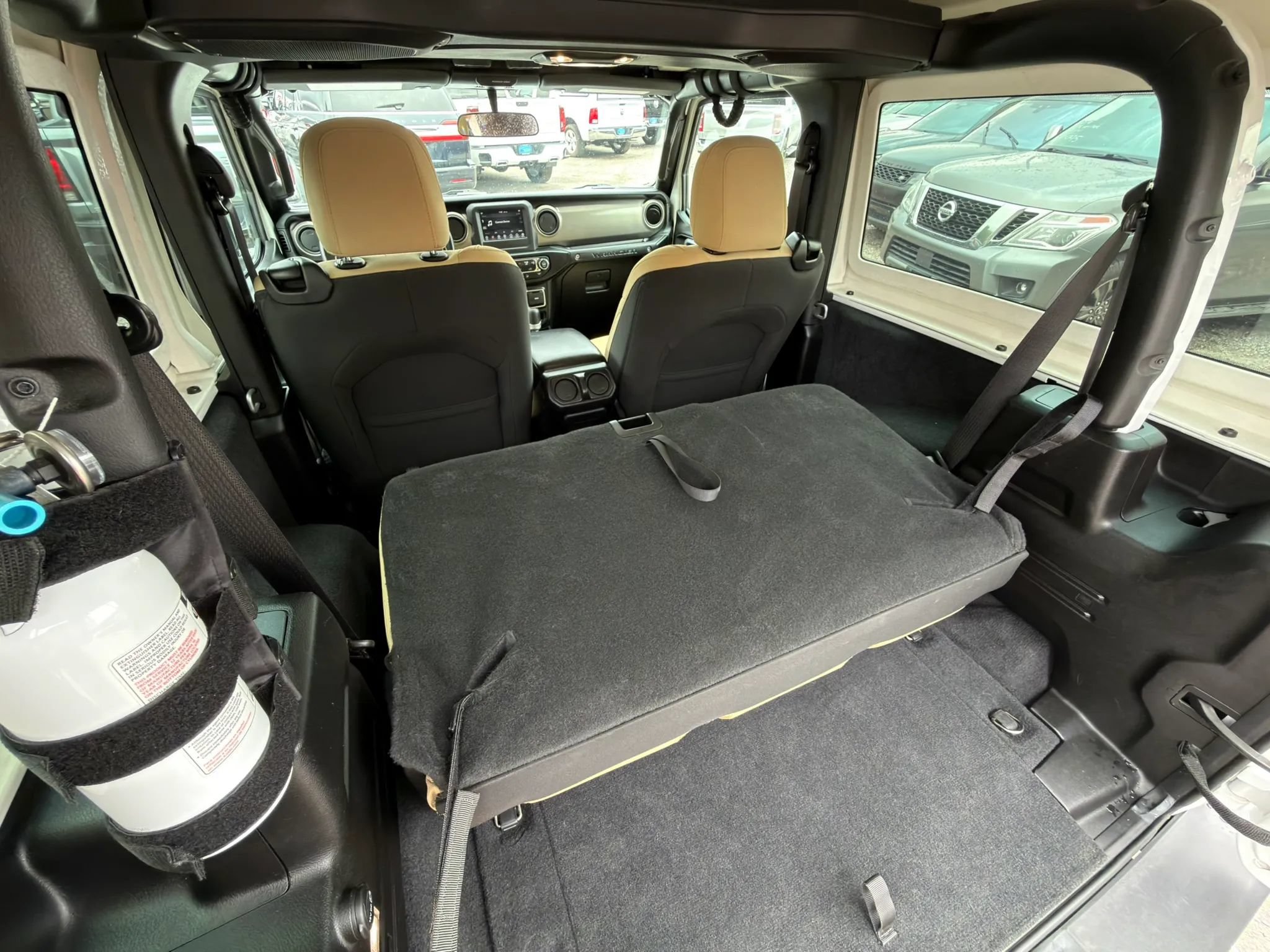 Used 2019 Jeep Wrangler Sport AWD/4WD image 11