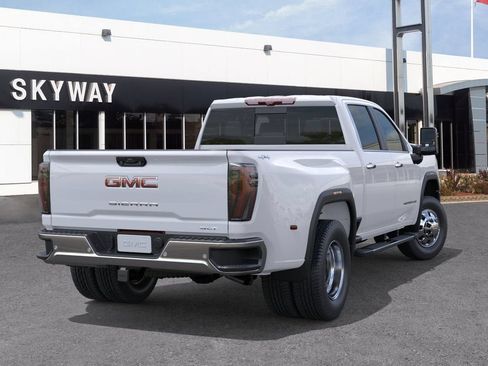 New 2026 GMC Sierra 3500 SLT w/ SLT Premium Package AWD/4WD image 4