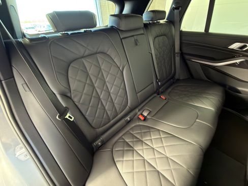 New 2026 BMW X5 sDrive40i w/ M Sport Package image 32