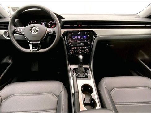 Used 2021 Volkswagen Passat 2.0T SE image 15
