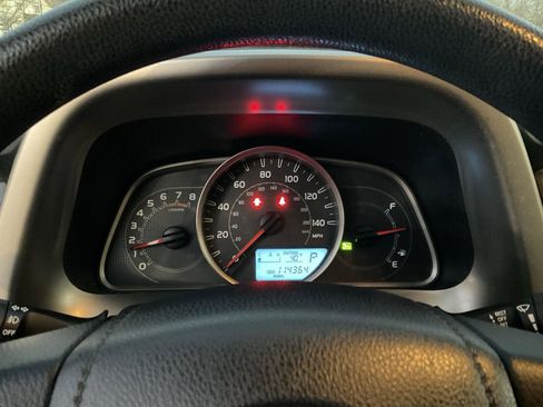 Used 2015 Toyota RAV4 XLE image 16