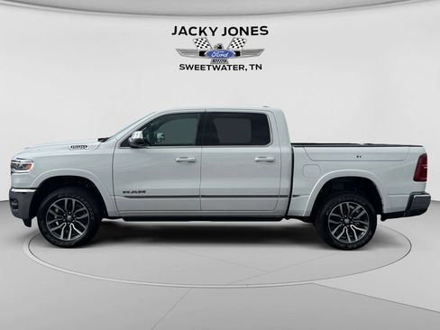 Used 2025 RAM 1500 Limited AWD/4WD image 2