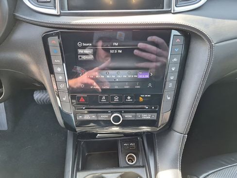 Used 2022 INFINITI QX50 Luxe w/ Appearance Package FWD image 39