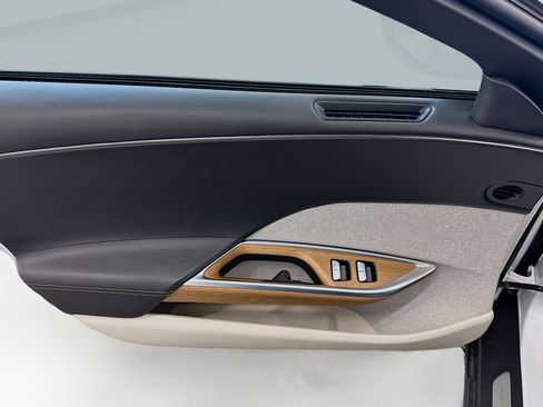 Used 2024 Lucid Air Touring AWD/4WD image 15