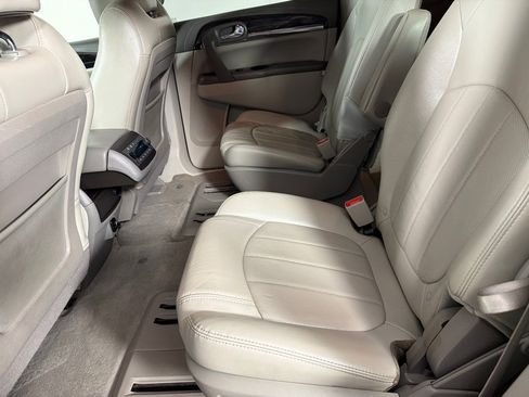 Used 2017 Buick Enclave Premium FWD image 17