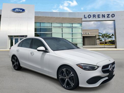 Used 2025 Mercedes-Benz C 300 Sedan image 3