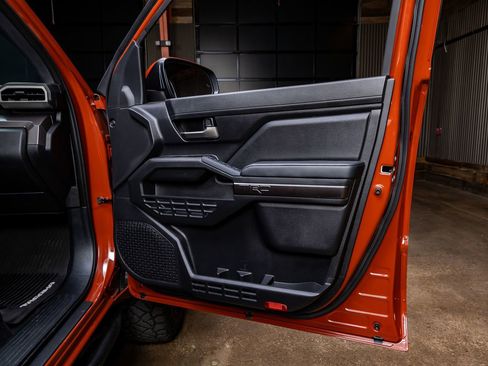 Used 2025 Toyota Tacoma TRD Off-Road image 37