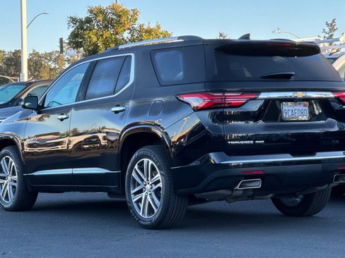 Used 2022 Chevrolet Traverse High Country image 7