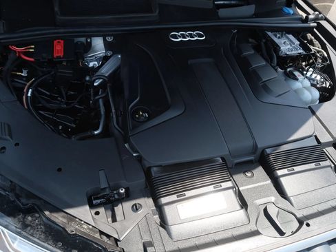 Used 2019 Audi Q7 2.0T Premium AWD/4WD image 46