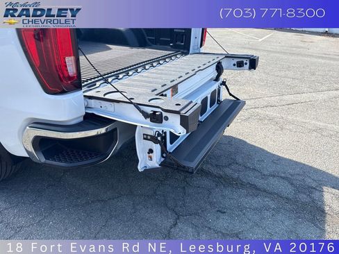 Used 2025 GMC Sierra 1500 SLT image 12