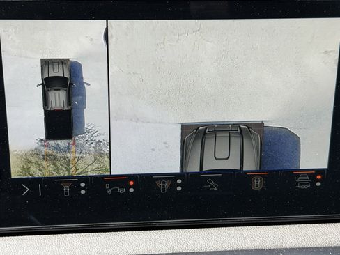 Used 2024 GMC Sierra 2500 AT4 w/ AT4 Premium Plus Package image 18