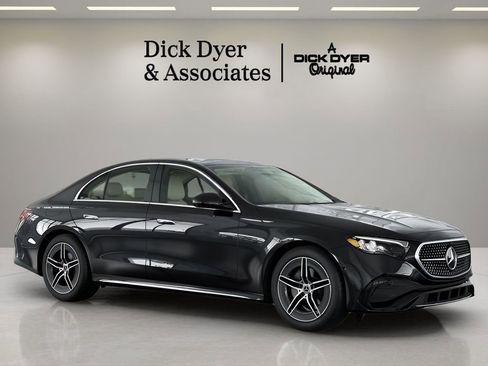 Used 2025 Mercedes-Benz E 350 Sedan image 1