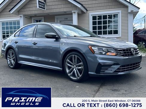 Used 2018 Volkswagen Passat 2.0T R-Line FWD image 1
