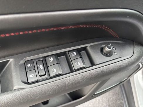 Used 2023 Jeep Compass Trailhawk AWD/4WD image 30