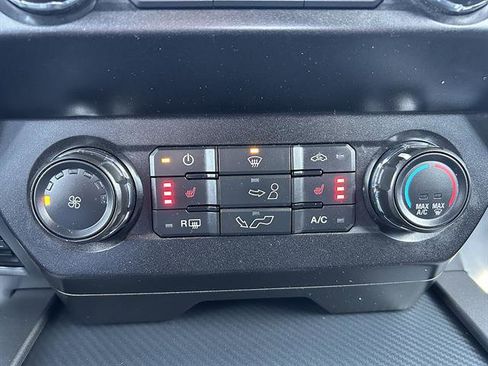 Used 2020 Ford F150 XLT w/ Equipment Group 302A Luxury AWD/4WD image 22