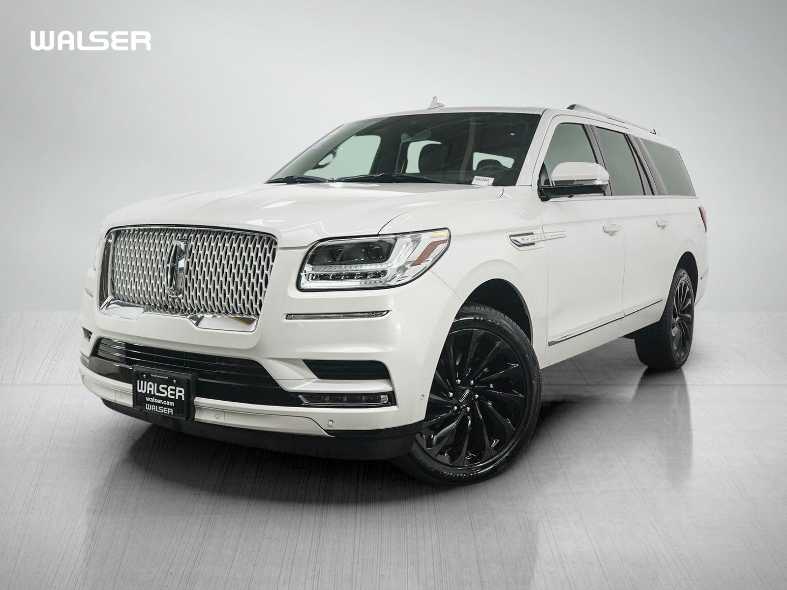 Used 2021 Lincoln Navigator L Reserve AWD/4WD image 1