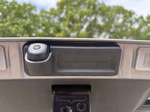 Used 2025 Kia Soul LX w/ LX Technology Package FWD image 21