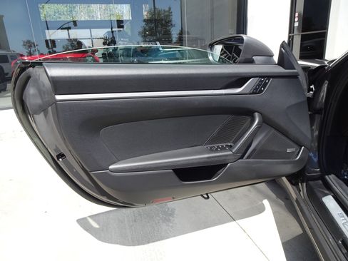 Used 2022 Porsche 911 Carrera w/ Premium Package RWD image 16