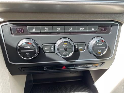 Used 2019 Volkswagen Atlas SE w/ Towing Package image 15