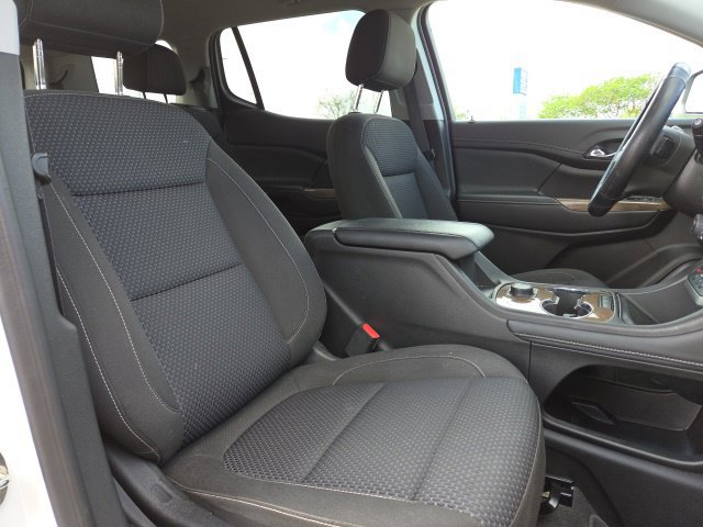 Used 2023 GMC Acadia SLE FWD image 16