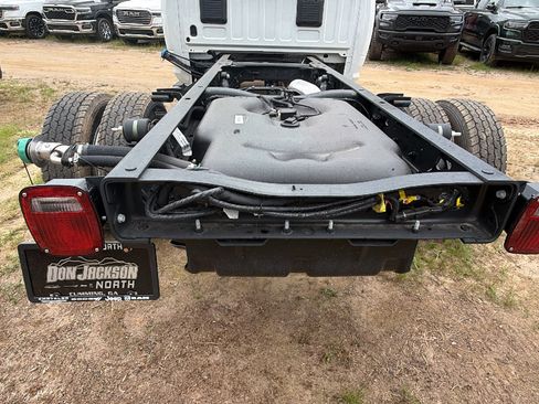 New 2026 RAM 5500 Tradesman w/ Chrome Appearance Group AWD/4WD image 13
