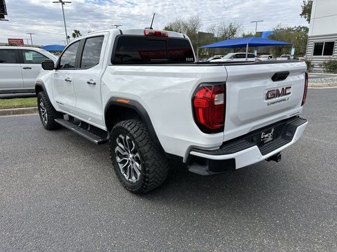 Used 2023 GMC Canyon Denali image 4