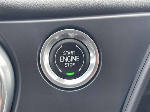 Used 2022 Chevrolet Blazer LT image 23