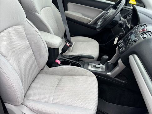 Used 2014 Subaru Forester 2.5i Premium w/ All-Weather Package image 27