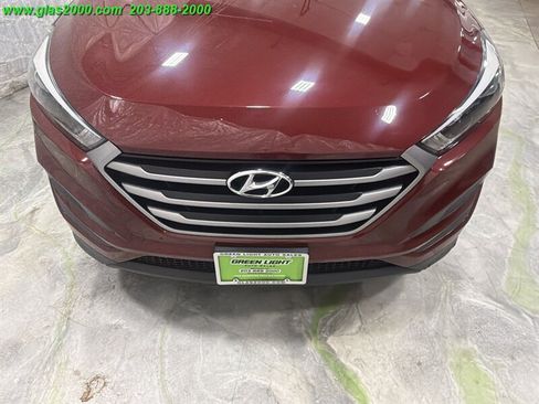 Used 2018 Hyundai Tucson SE AWD/4WD image 18