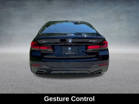 Used 2022 BMW 540i xDrive w/ M Sport Package image 23