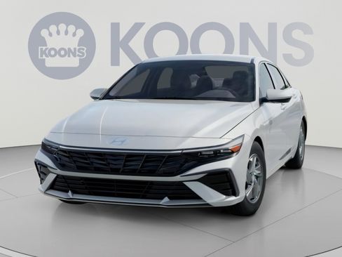 New 2026 Hyundai Elantra SE FWD image 8