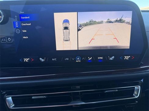 Certified 2025 Chevrolet Traverse Z71 w/ Enhanced Driving Package image 13