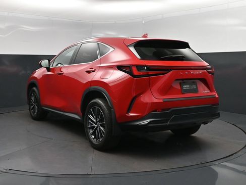 Used 2024 Lexus NX 250 FWD w/ Towing Package (2000 Lbs) image 5