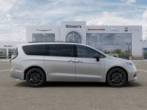 New 2026 Chrysler Pacifica Select w/ S Appearance Package AWD/4WD image 23