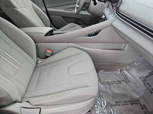 Certified 2023 Hyundai Elantra SEL w/ Convenience Package image 21