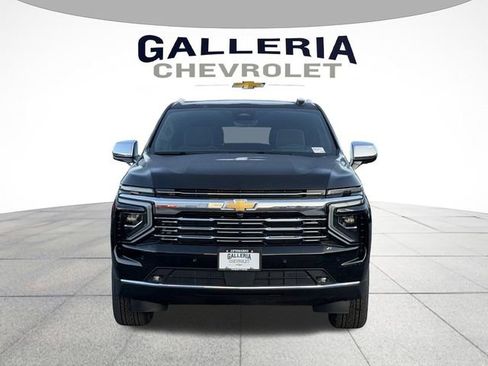 New 2026 Chevrolet Suburban Premier image 3