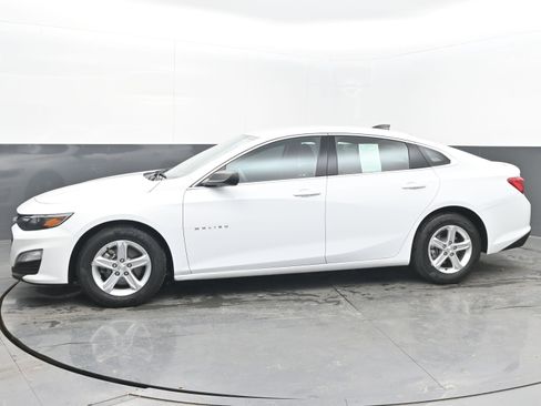 Used 2023 Chevrolet Malibu LS image 4